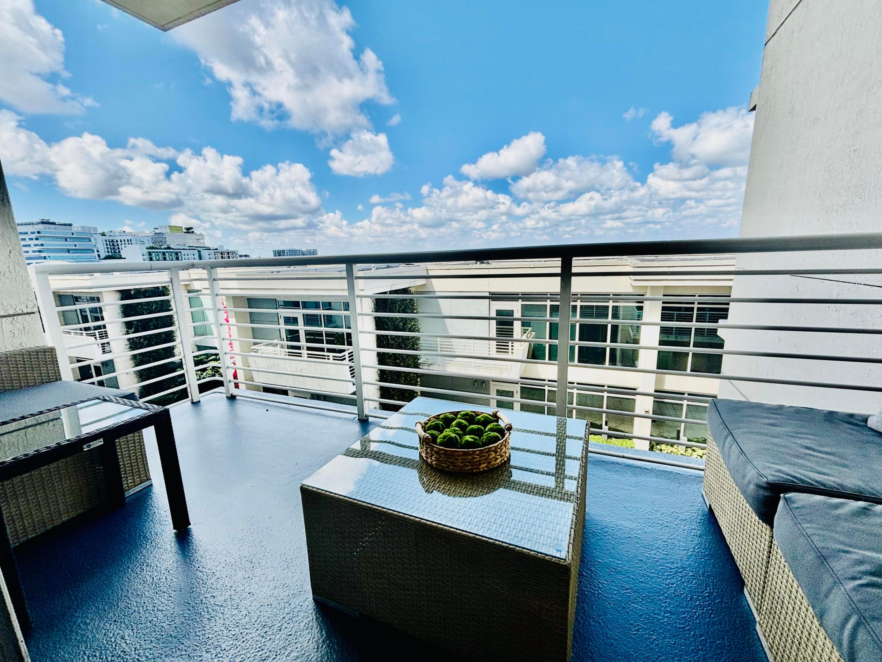 3250 NE 1st Ave #710 Miami, FL 33137
