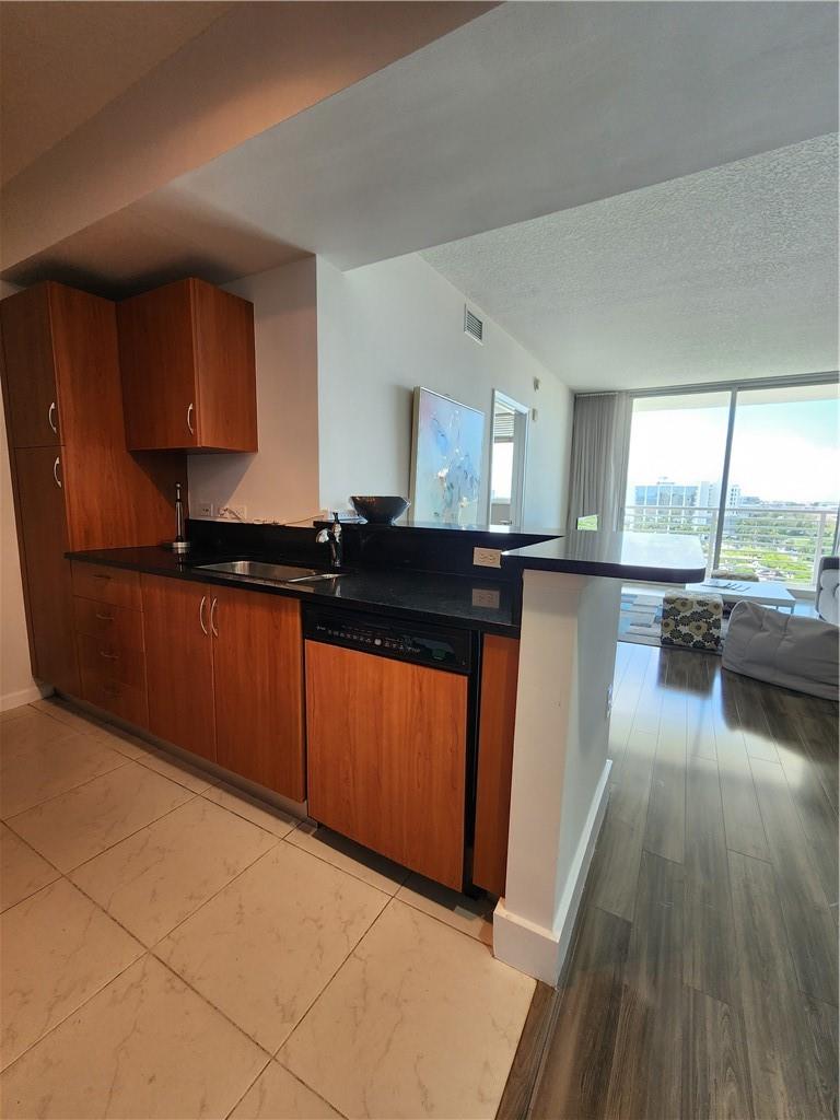 18800 NE 29th Ave #1004 Aventura, FL 33180