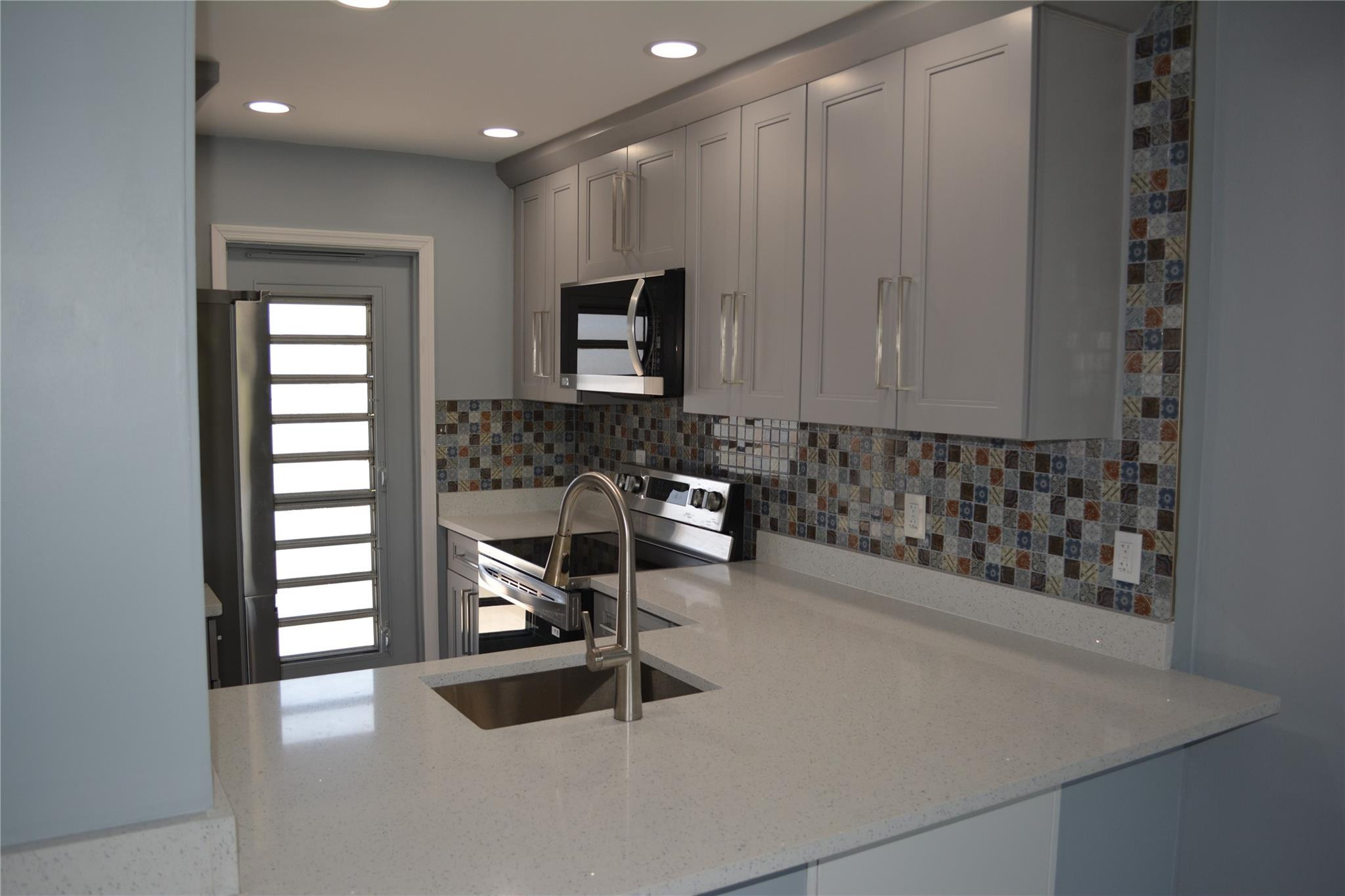 1481 S Ocean #308 Pompano Beach, FL 33062