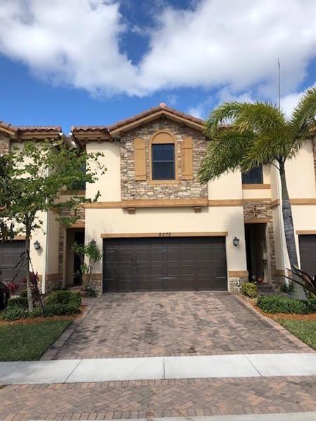 9575 N Town Parc Cir