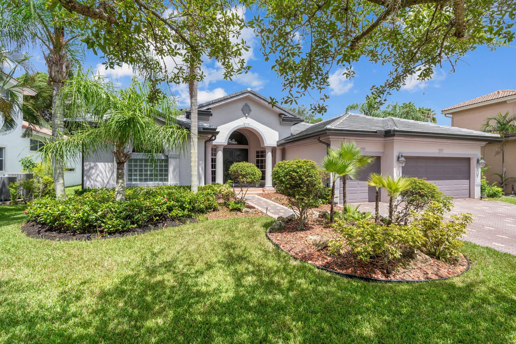 6653 NW 127th Ter
