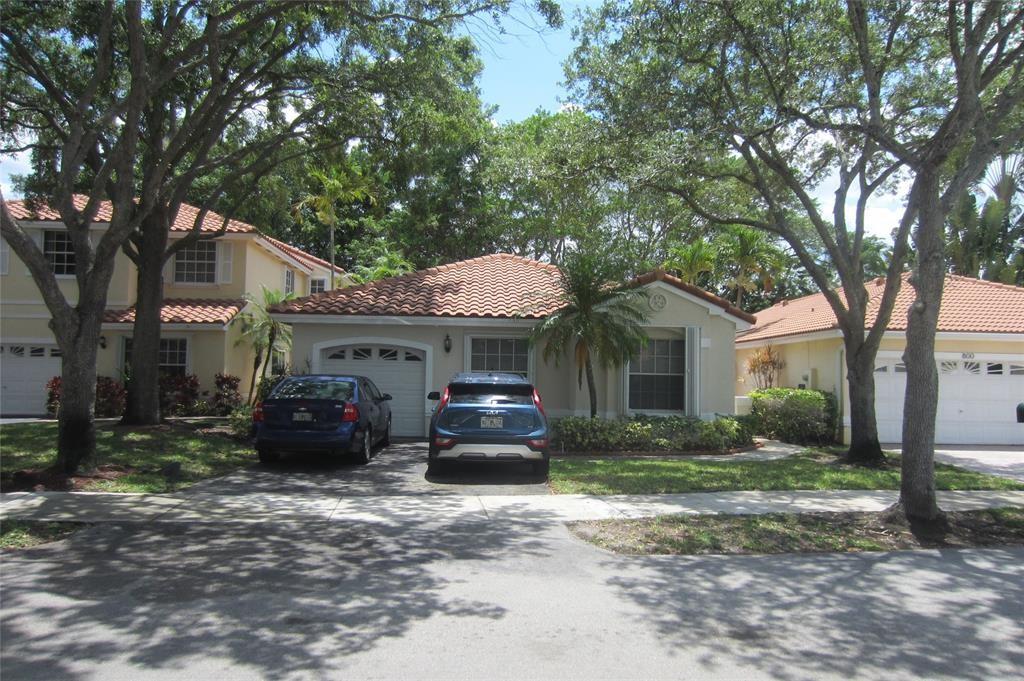 802 Garnet Cir