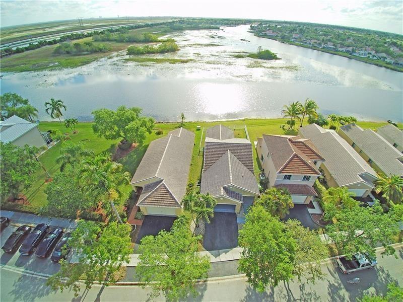 1525 Salerno Cir