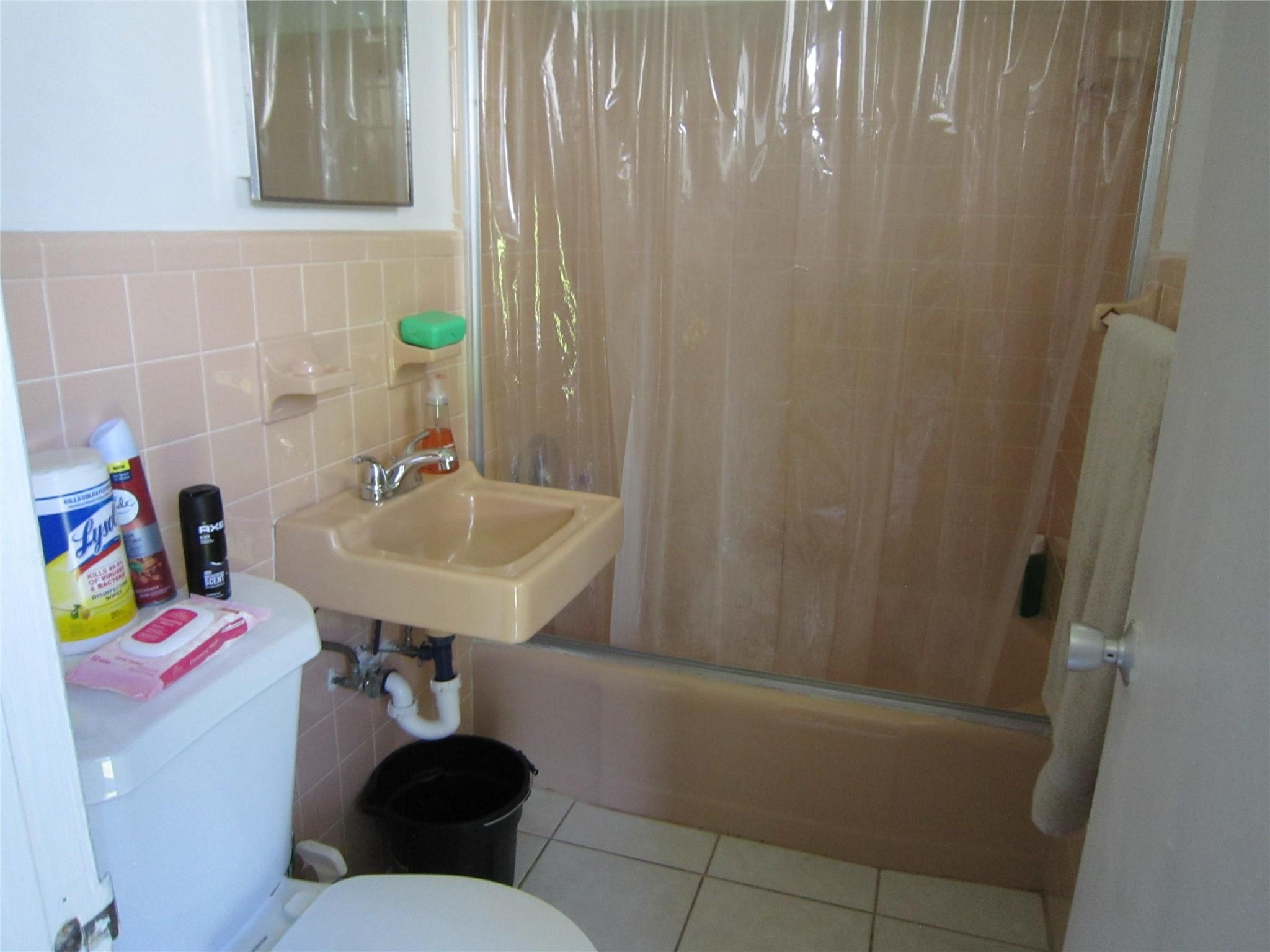 1129 NE 16th Ave Fort Lauderdale, FL 33304