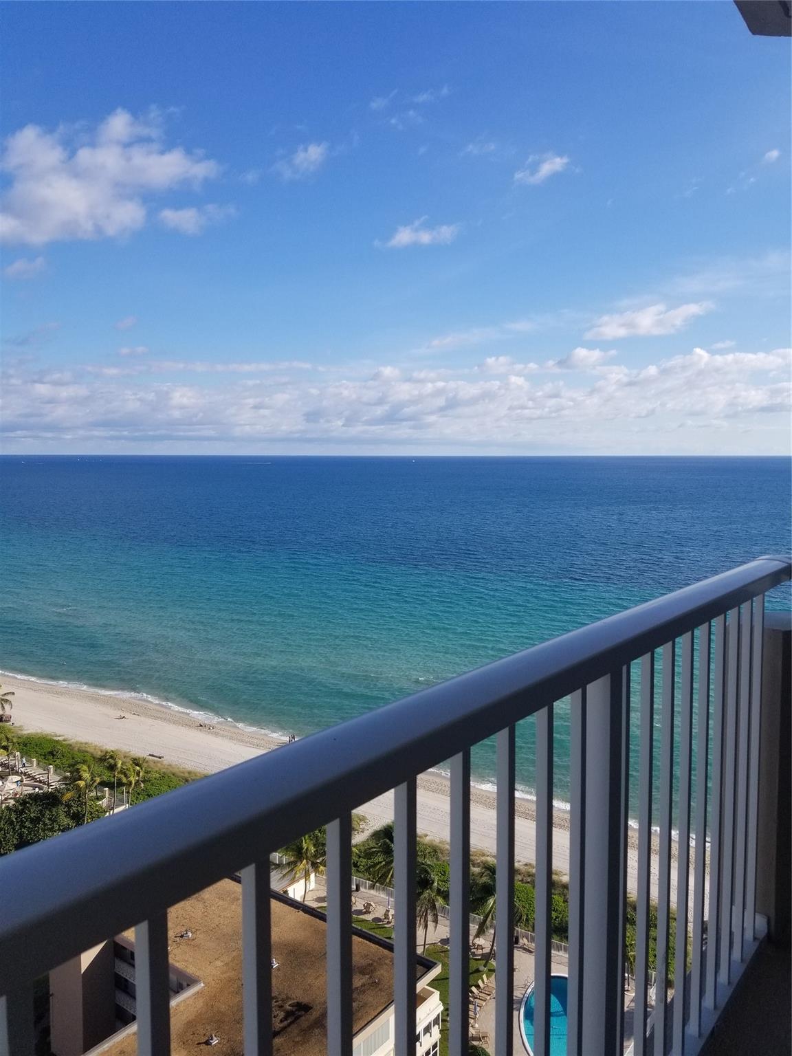 1950 S Ocean Dr #19b