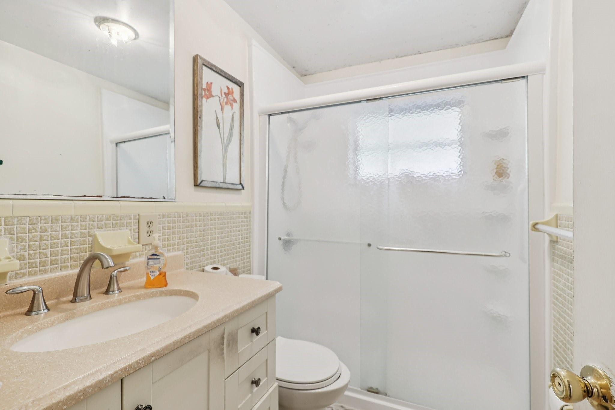 525 NE 58th Miami, FL 33137