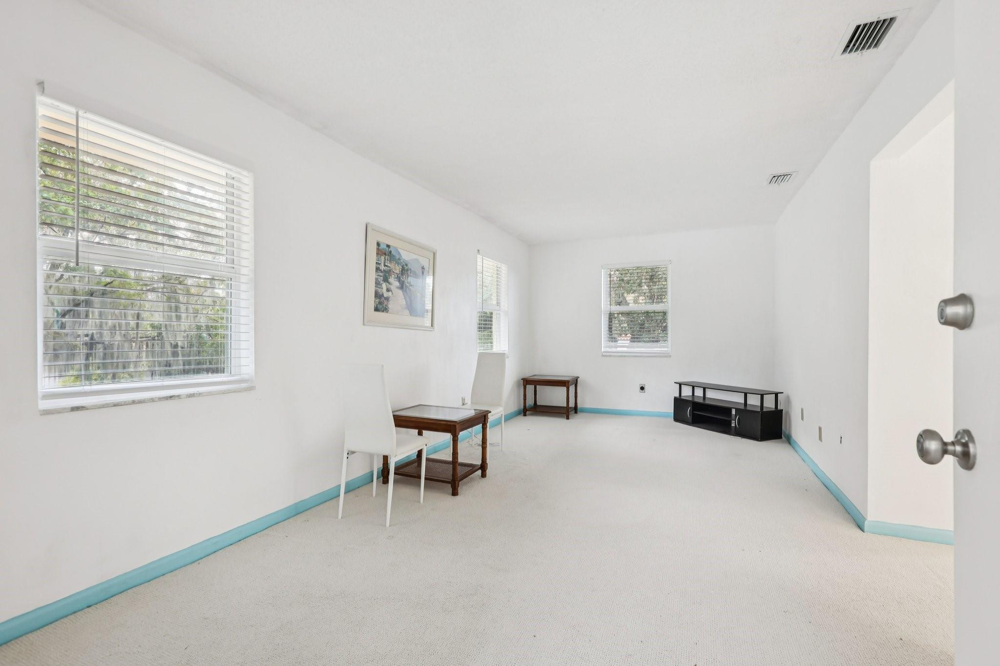 525 NE 58th Miami, FL 33137