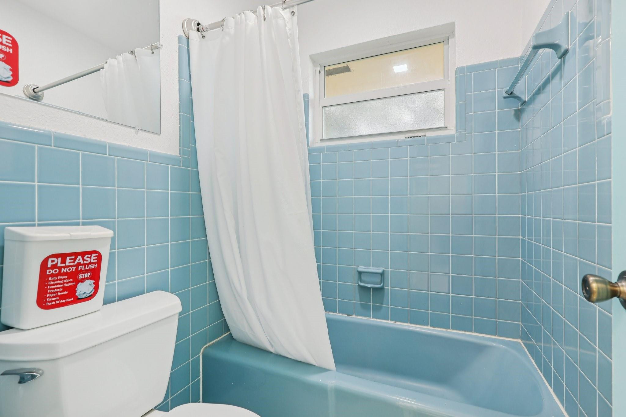 525 NE 58th Miami, FL 33137