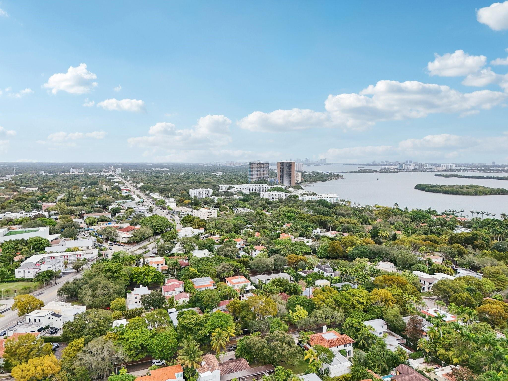 525 NE 58th Miami, FL 33137