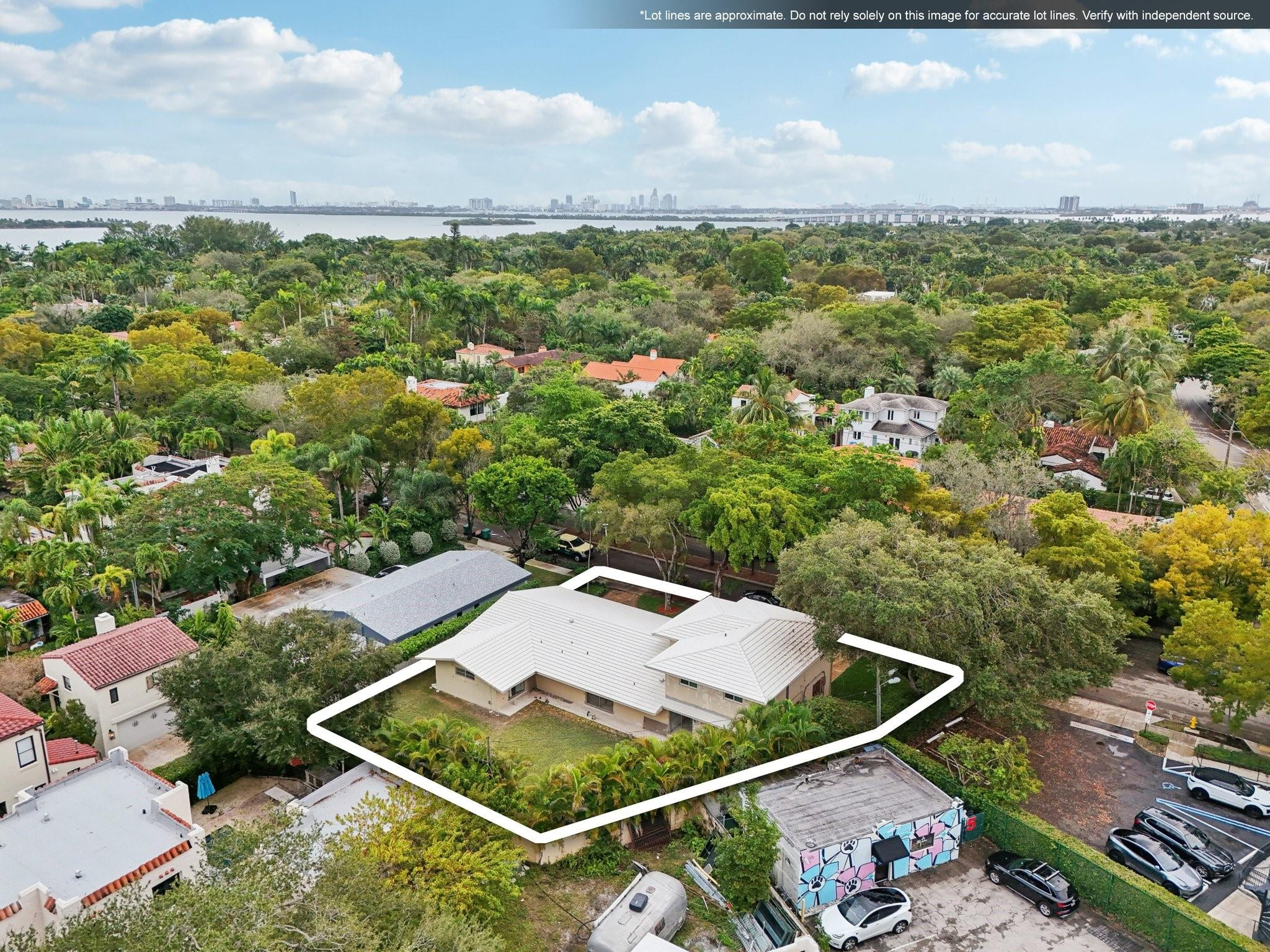 525 NE 58th Miami, FL 33137