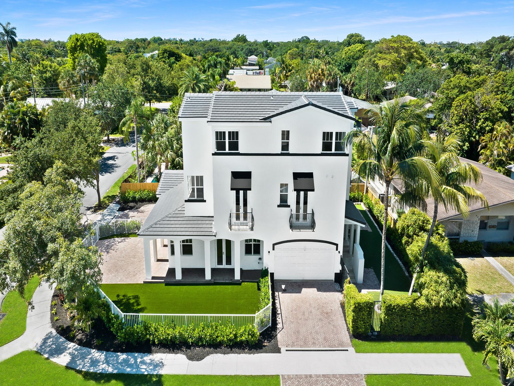 802 SW 13th St