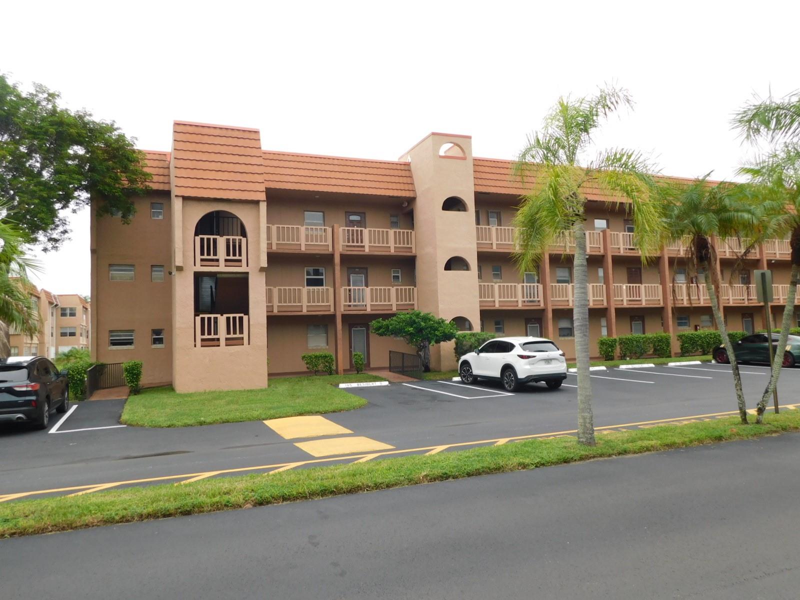 9580 Sunrise Lks Blvd #202