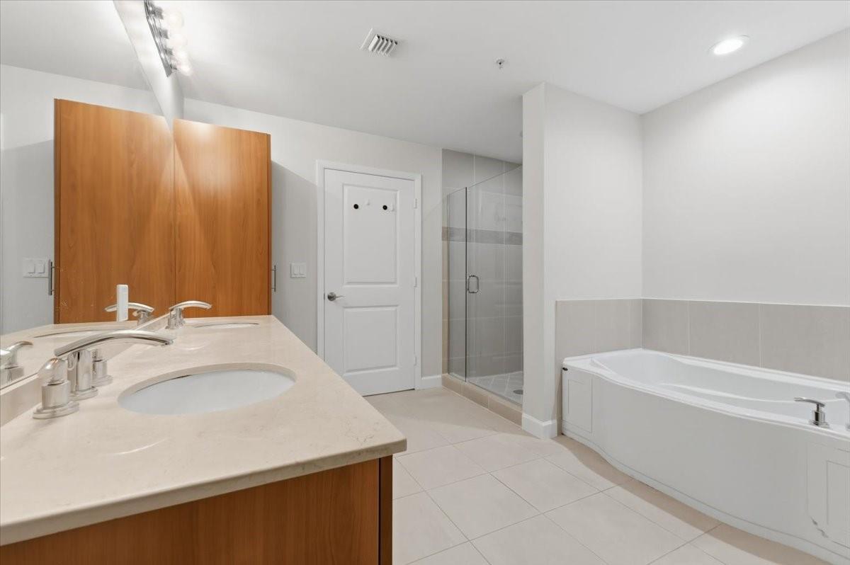 image Ocean Marine Yacht Club17