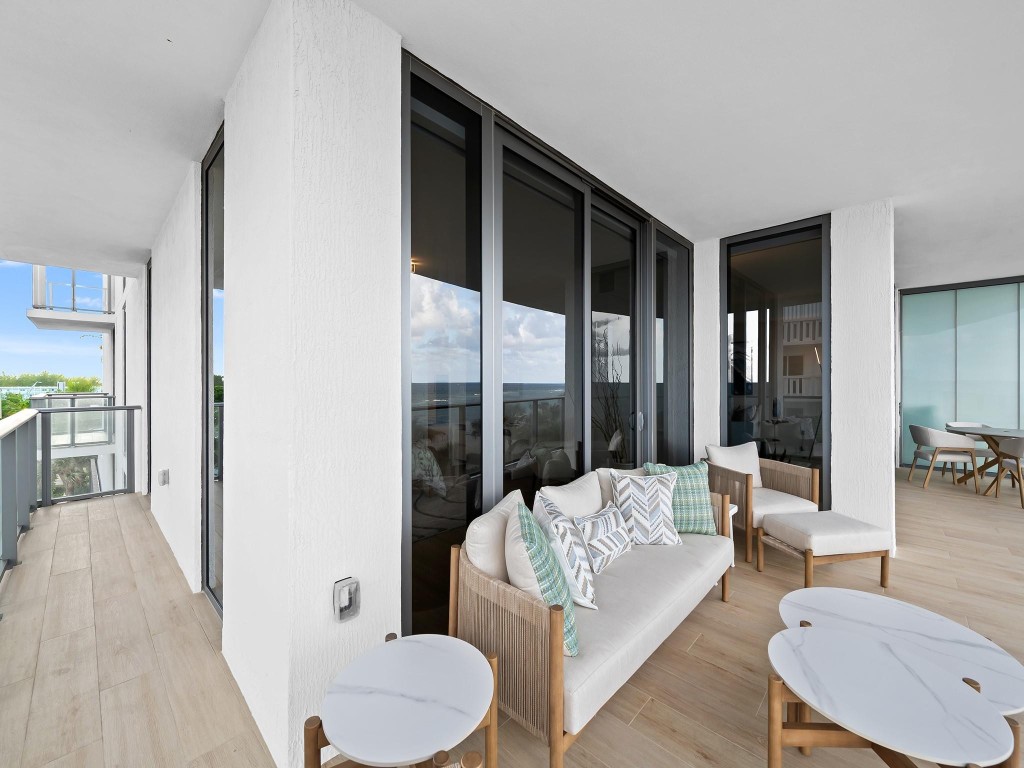 1116 N Ocean #401 Pompano Beach, FL 33062