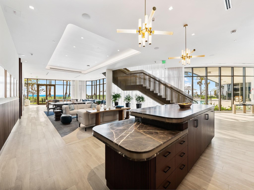 1116 N Ocean #401 Pompano Beach, FL 33062