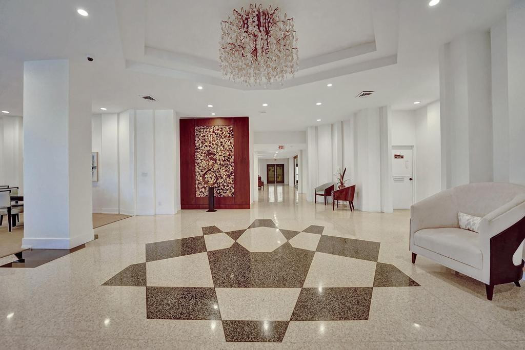 2000 S Ocean Blvd #4C Lauderdale By The Sea, FL 33062