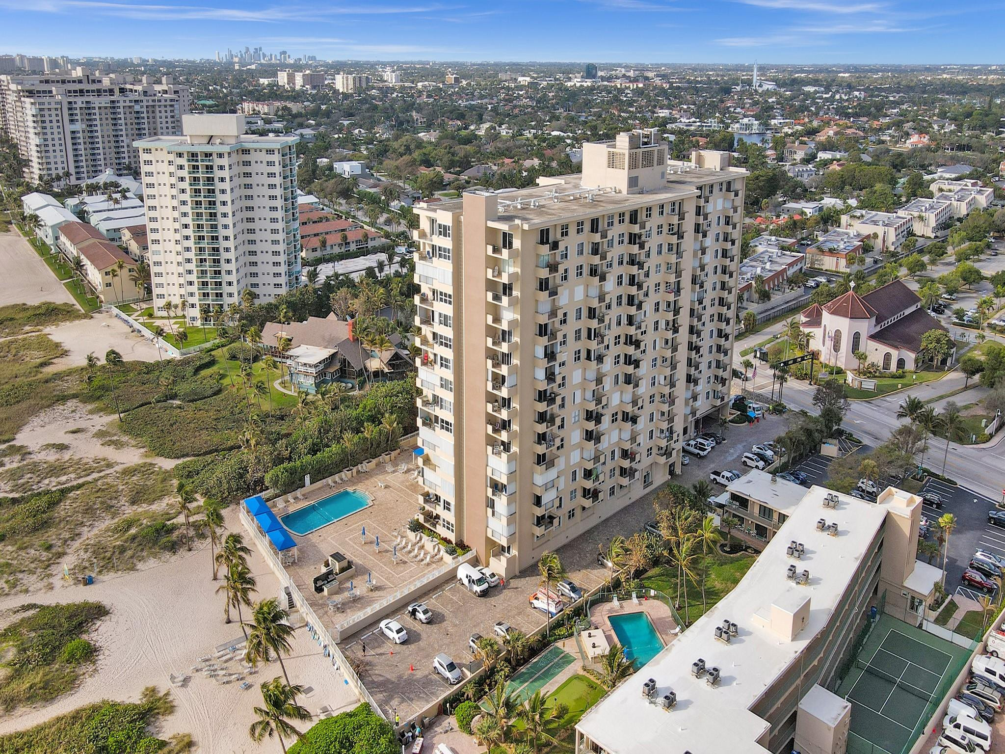 2000 S Ocean Blvd #4C Lauderdale By The Sea, FL 33062