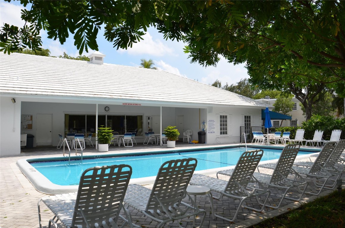 6201 Bay Clb Dr #4 Fort Lauderdale, FL 33308