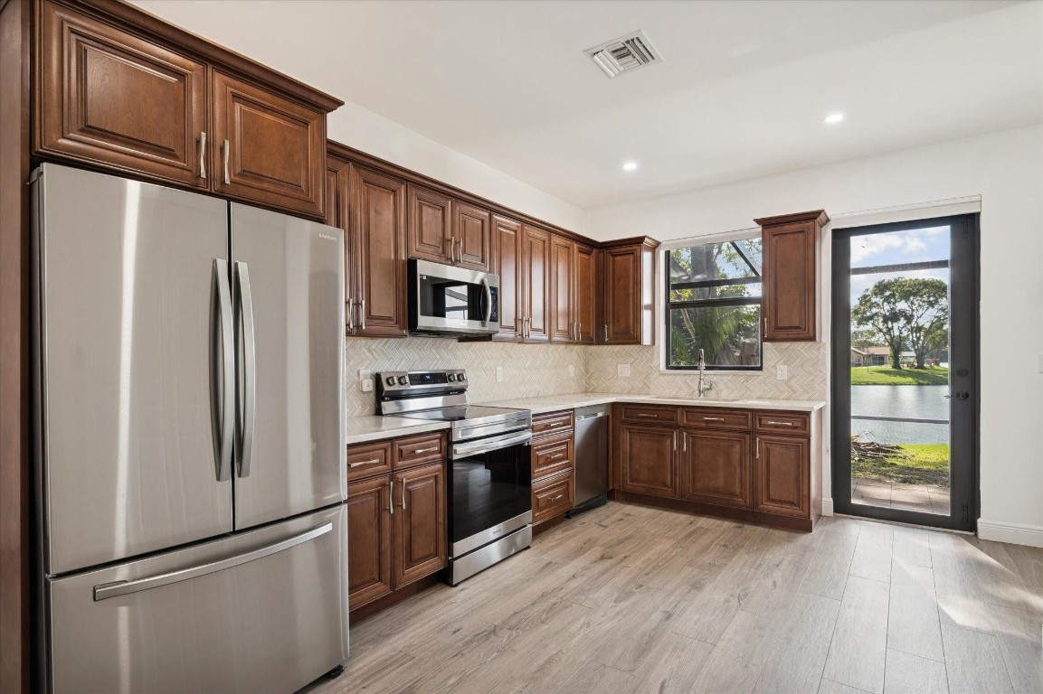 7600 Hyannis Ln Parkland, FL 33067