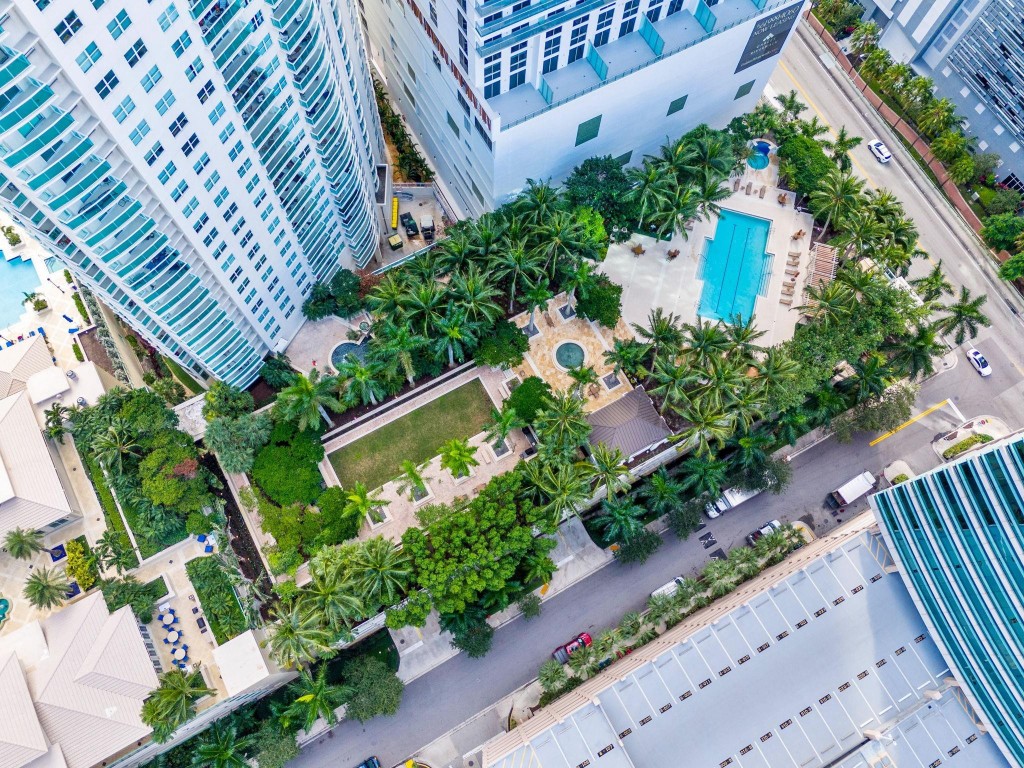 347 N New Riv #606 Fort Lauderdale, FL 33301