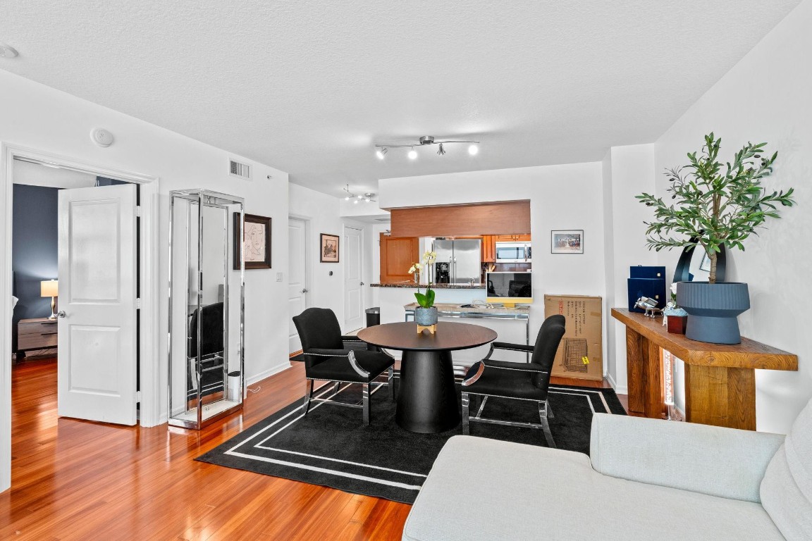 347 N New Riv #606 Fort Lauderdale, FL 33301