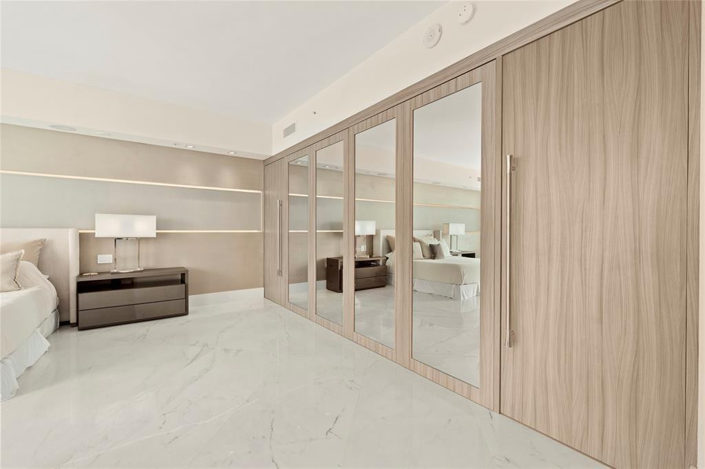 17301 Biscayne #PH 7 Aventura, FL 33160