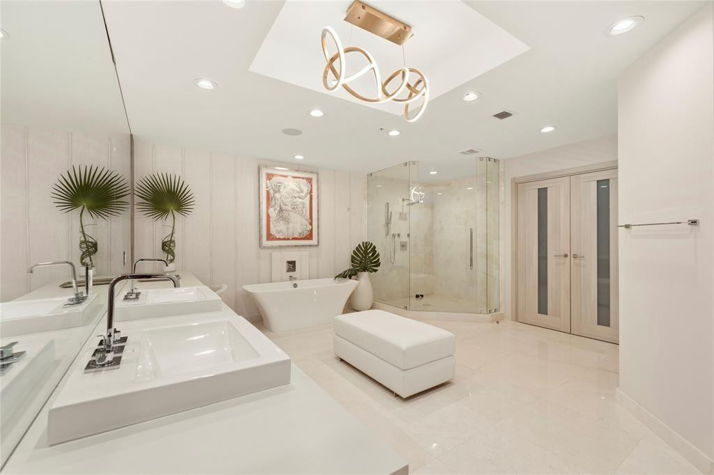 17301 Biscayne #PH 7 Aventura, FL 33160