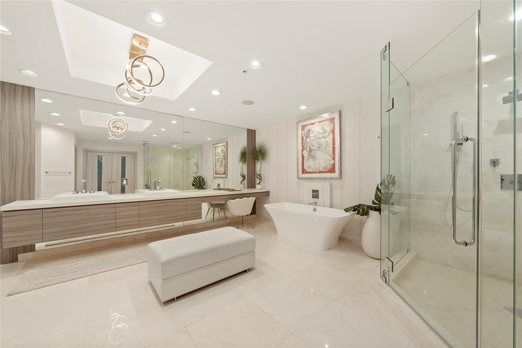 17301 Biscayne #PH 7 Aventura, FL 33160