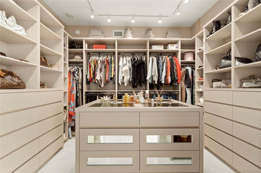 17301 Biscayne #PH 7 Aventura, FL 33160