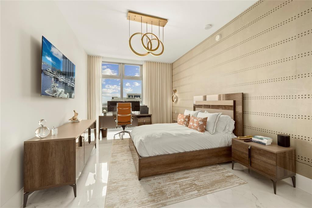 17301 Biscayne #PH 7 Aventura, FL 33160