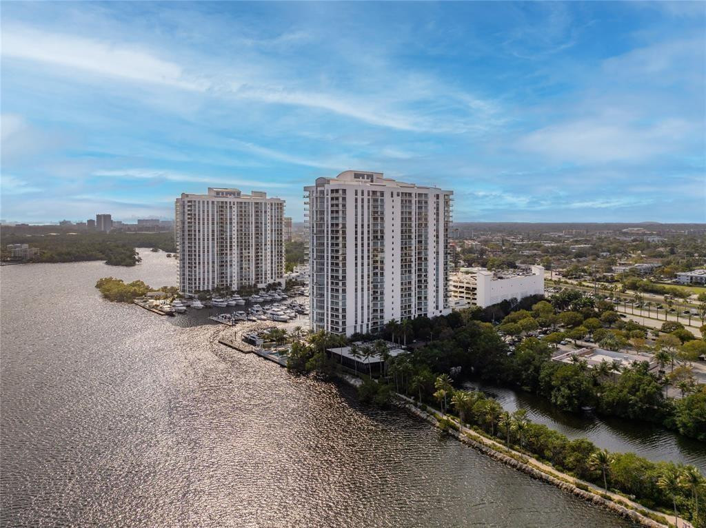 17301 Biscayne #PH 7 Aventura, FL 33160