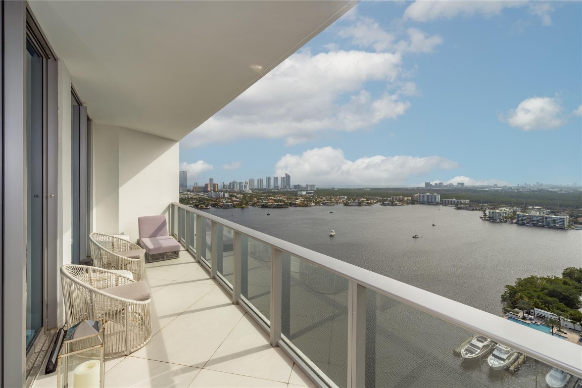 17301 Biscayne #PH 7 Aventura, FL 33160