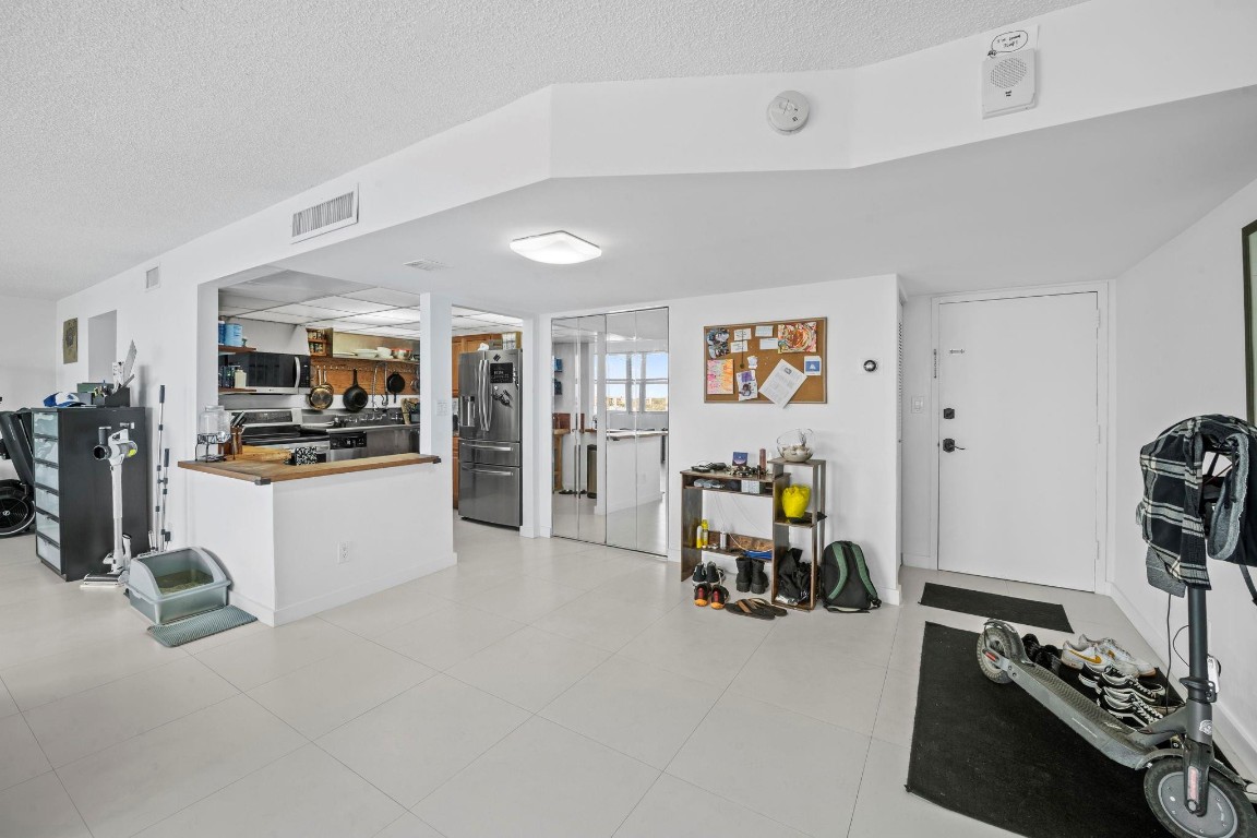 16558 NE 26th #6C North Miami Beach, FL 33160