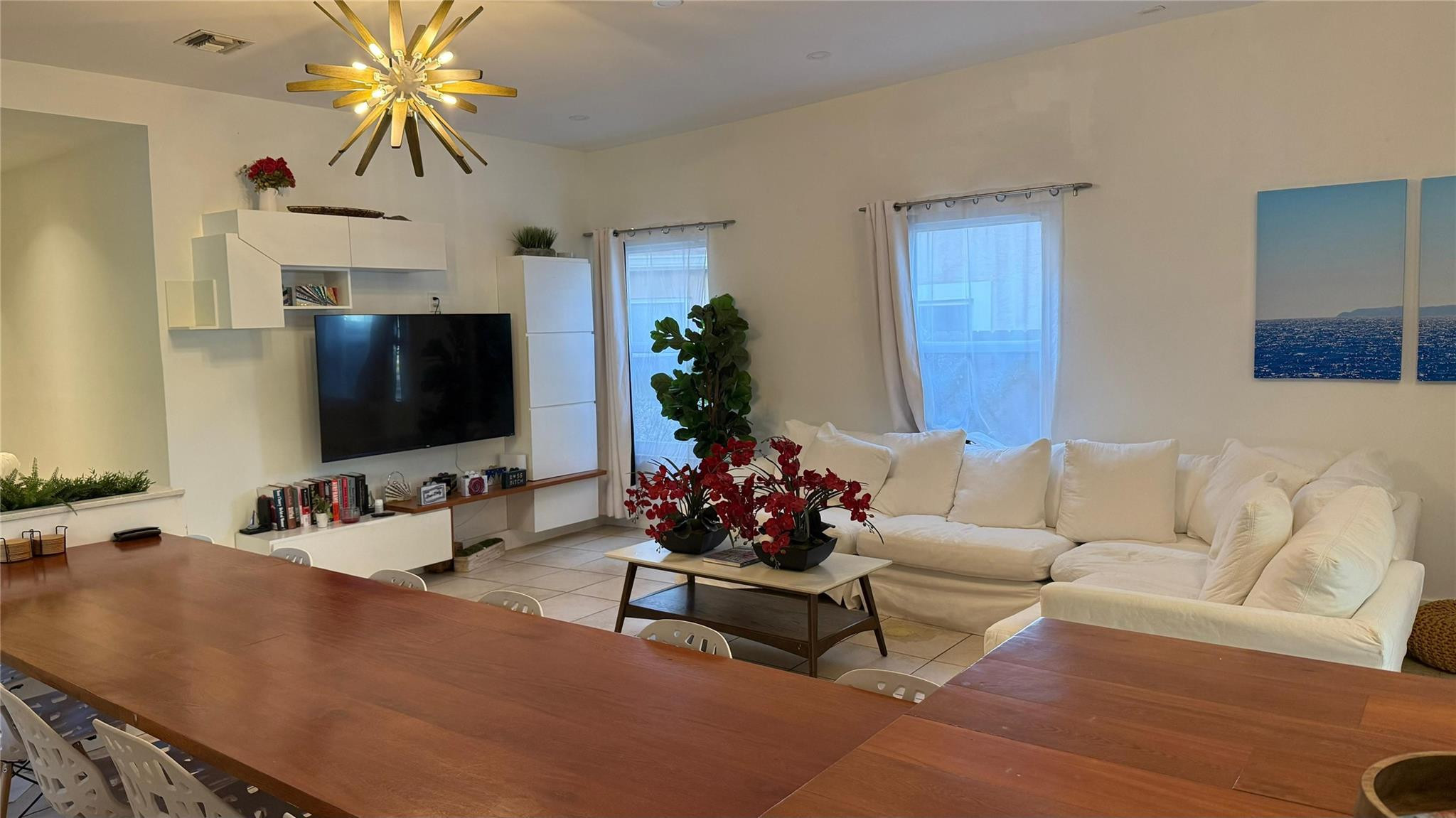 1120 NE 2nd Fort Lauderdale, FL 33304