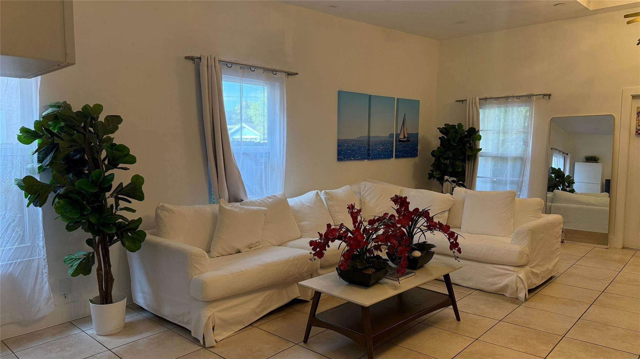 1120 NE 2nd Fort Lauderdale, FL 33304