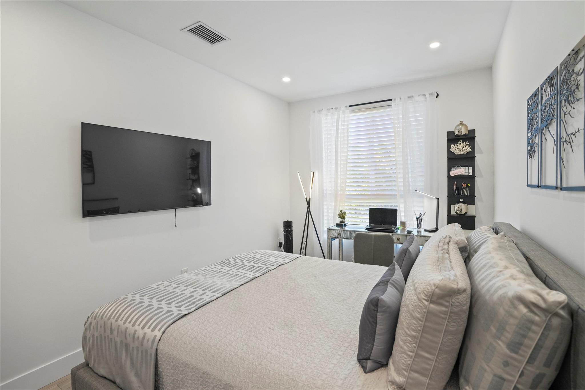 1514 SW 4th #1514 Fort Lauderdale, FL 33315