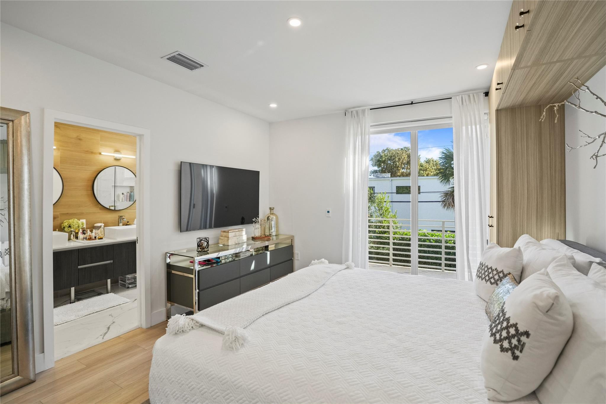 1514 SW 4th #1514 Fort Lauderdale, FL 33315