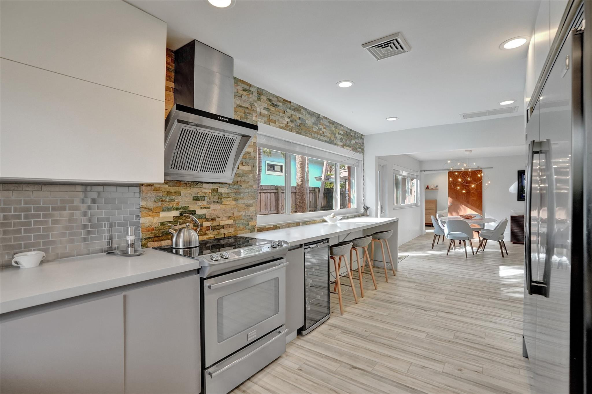 2111 N Ocean Pompano Beach, FL 33062