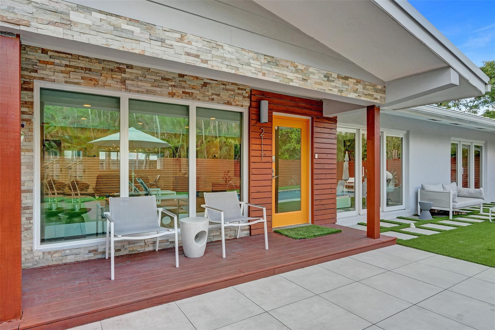 2111 N Ocean Pompano Beach, FL 33062