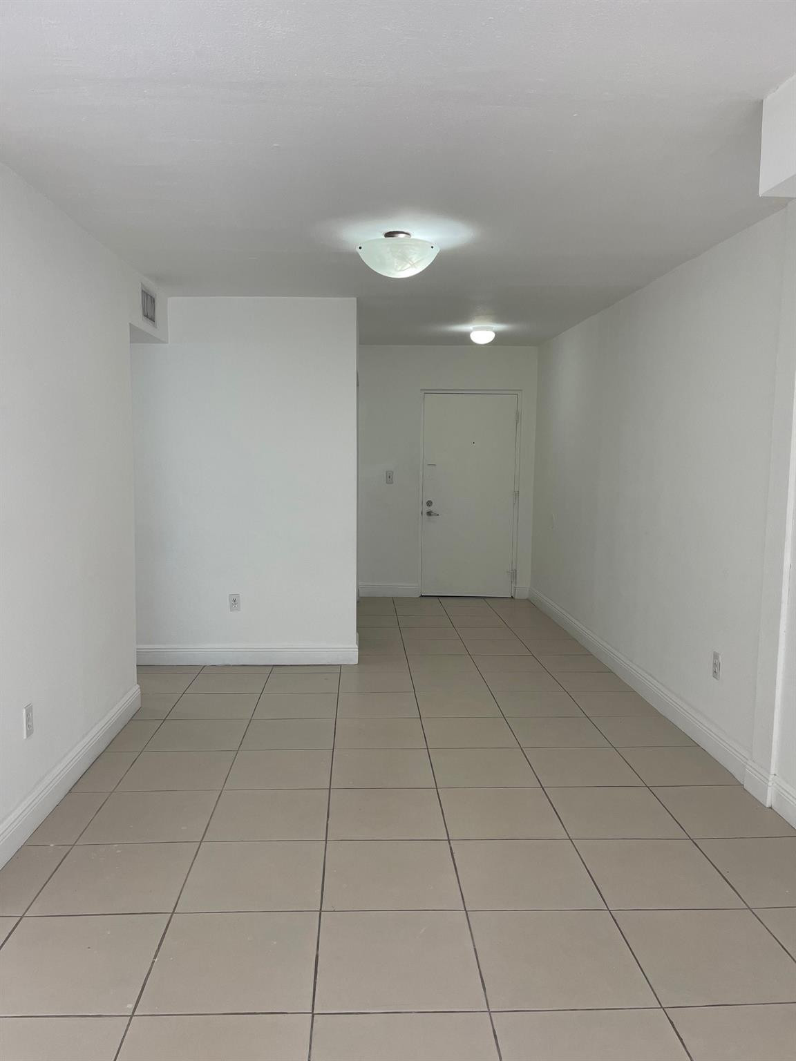 9365 Fontainebleau #E117 Miami, FL 33172