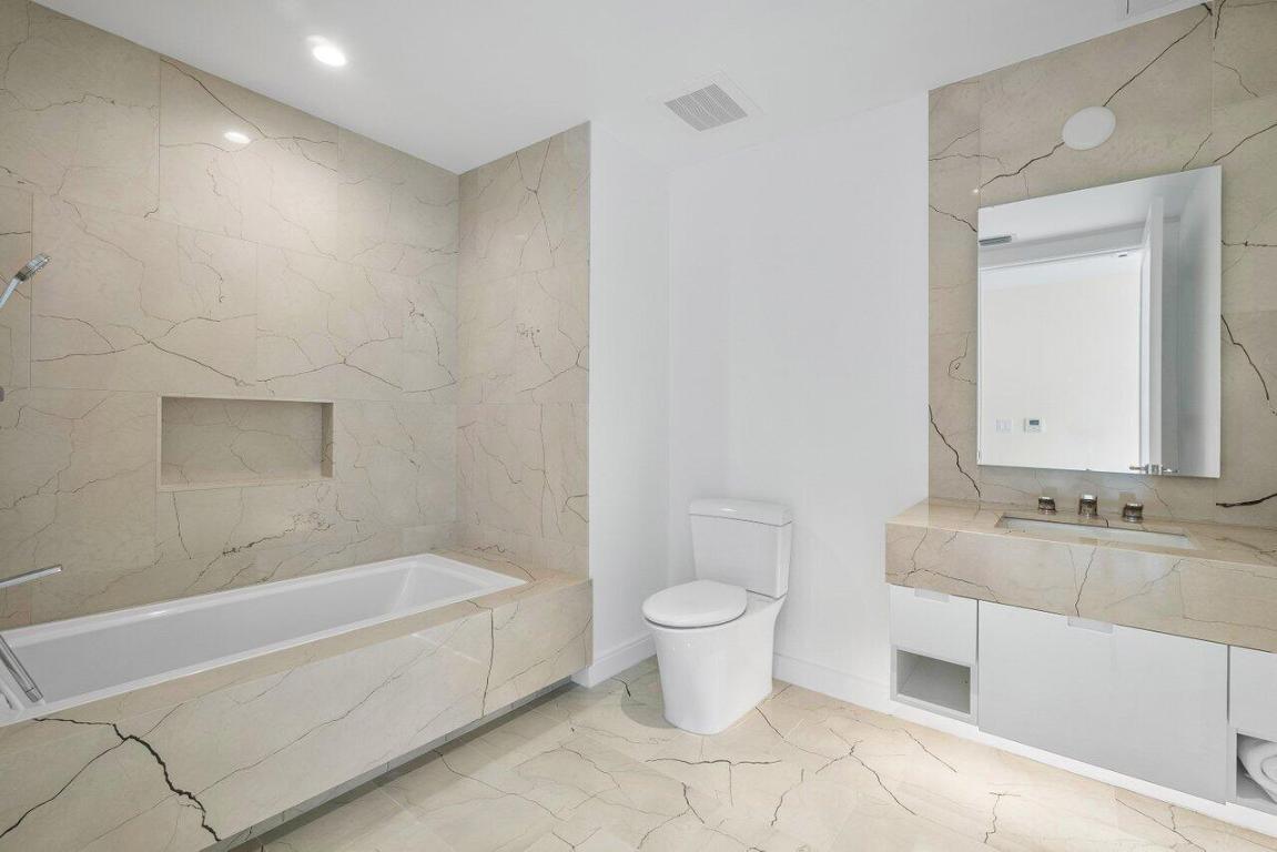 3550 S Ocean #2d South Palm Beach, FL 33480