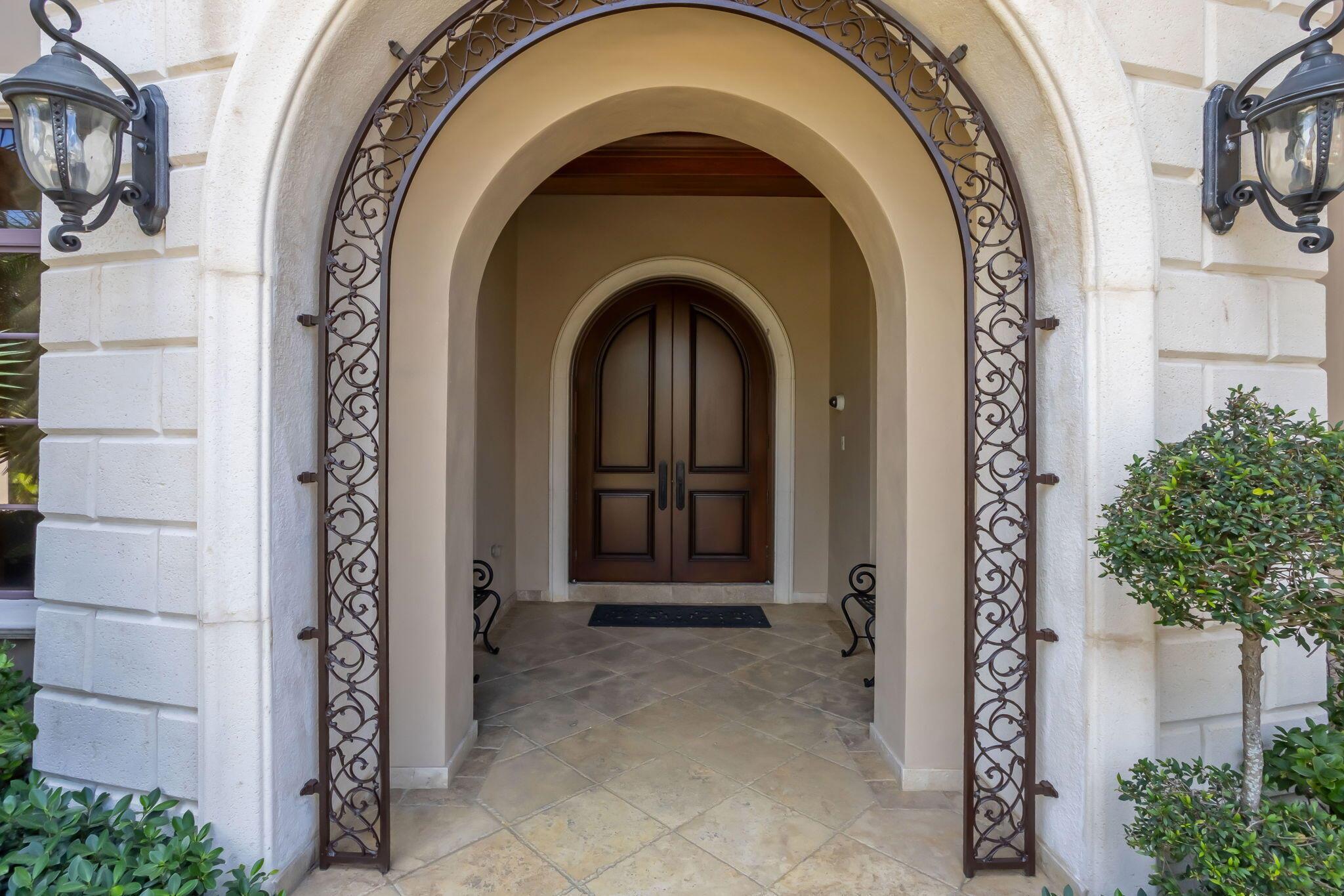 3870 NE 31st Ave Lighthouse Point, FL 33064