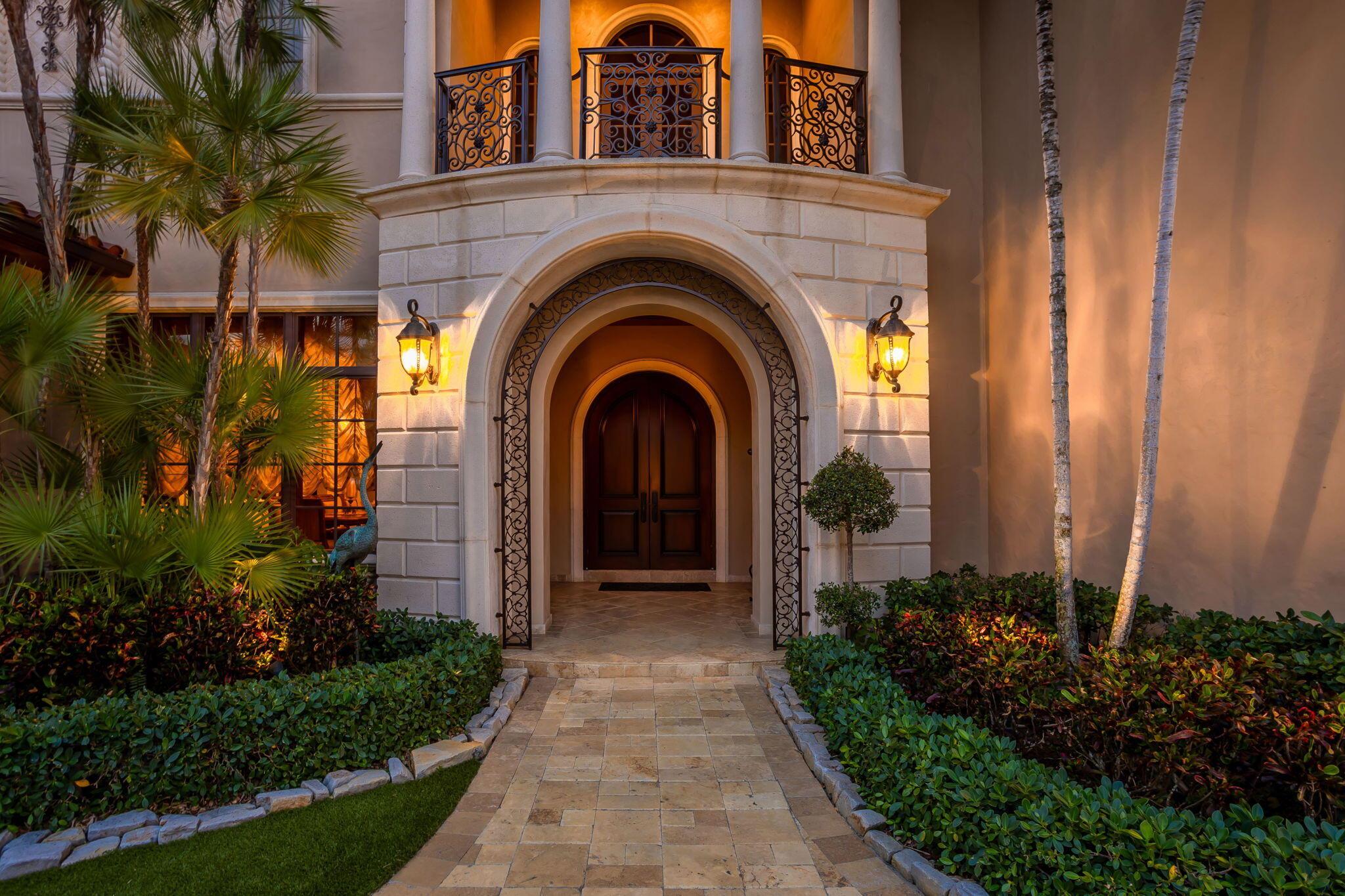 3870 NE 31st Ave Lighthouse Point, FL 33064