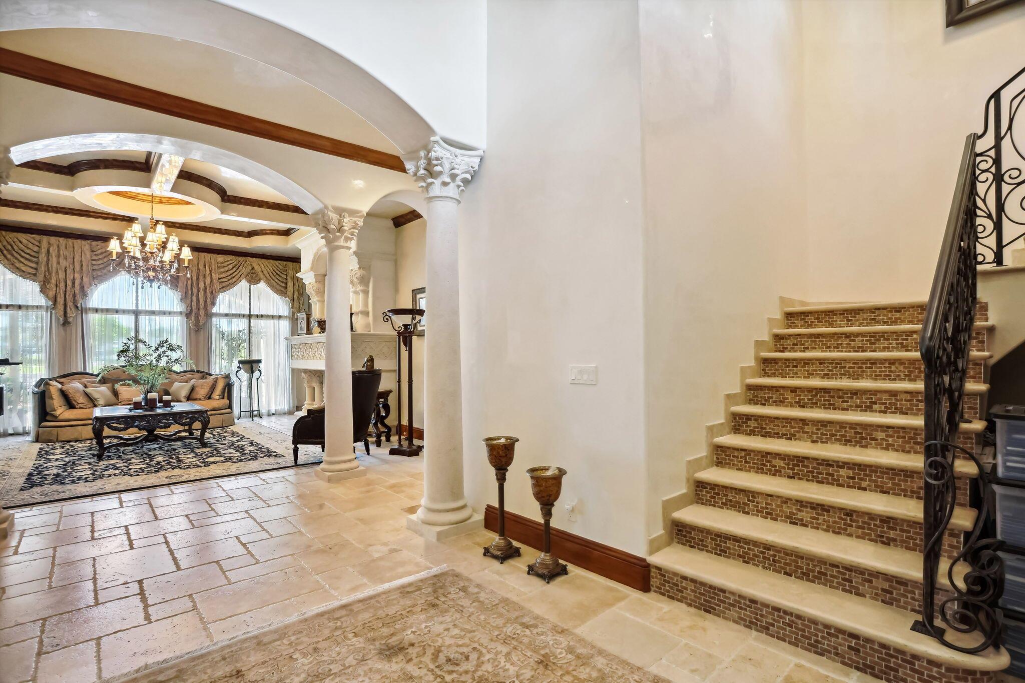 3870 NE 31st Ave Lighthouse Point, FL 33064