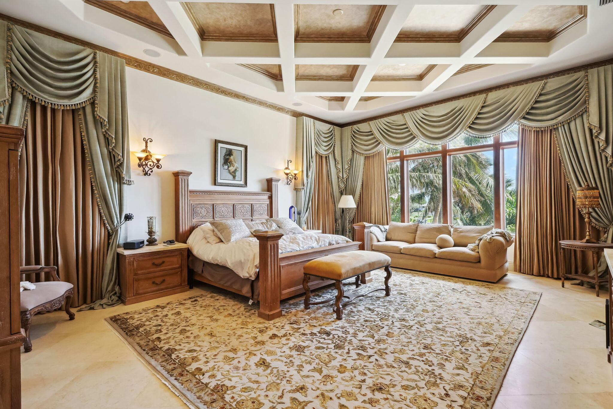 3870 NE 31st Ave Lighthouse Point, FL 33064