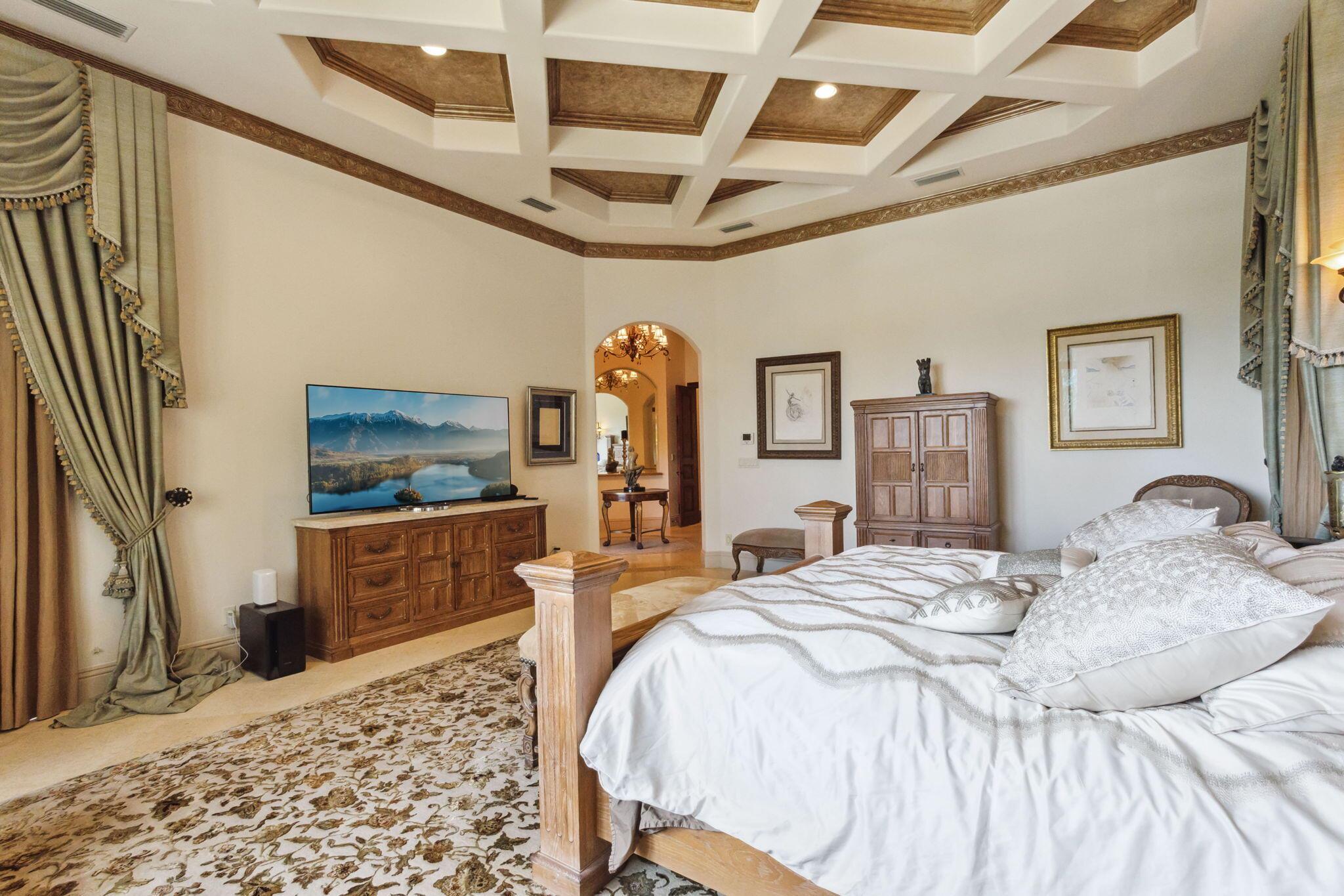 3870 NE 31st Ave Lighthouse Point, FL 33064