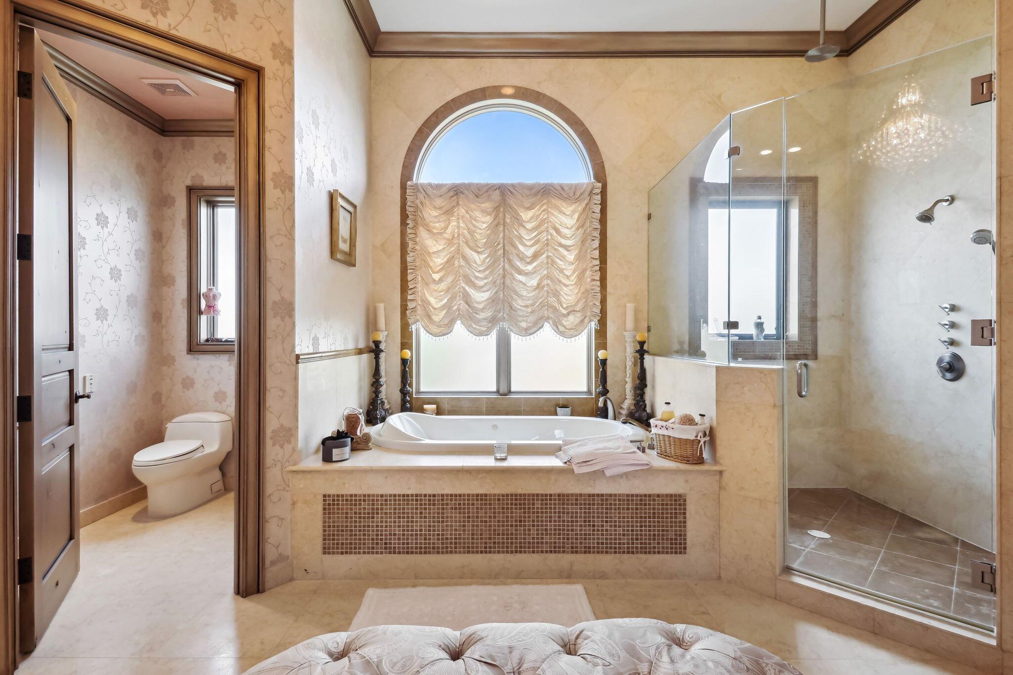 3870 NE 31st Ave Lighthouse Point, FL 33064