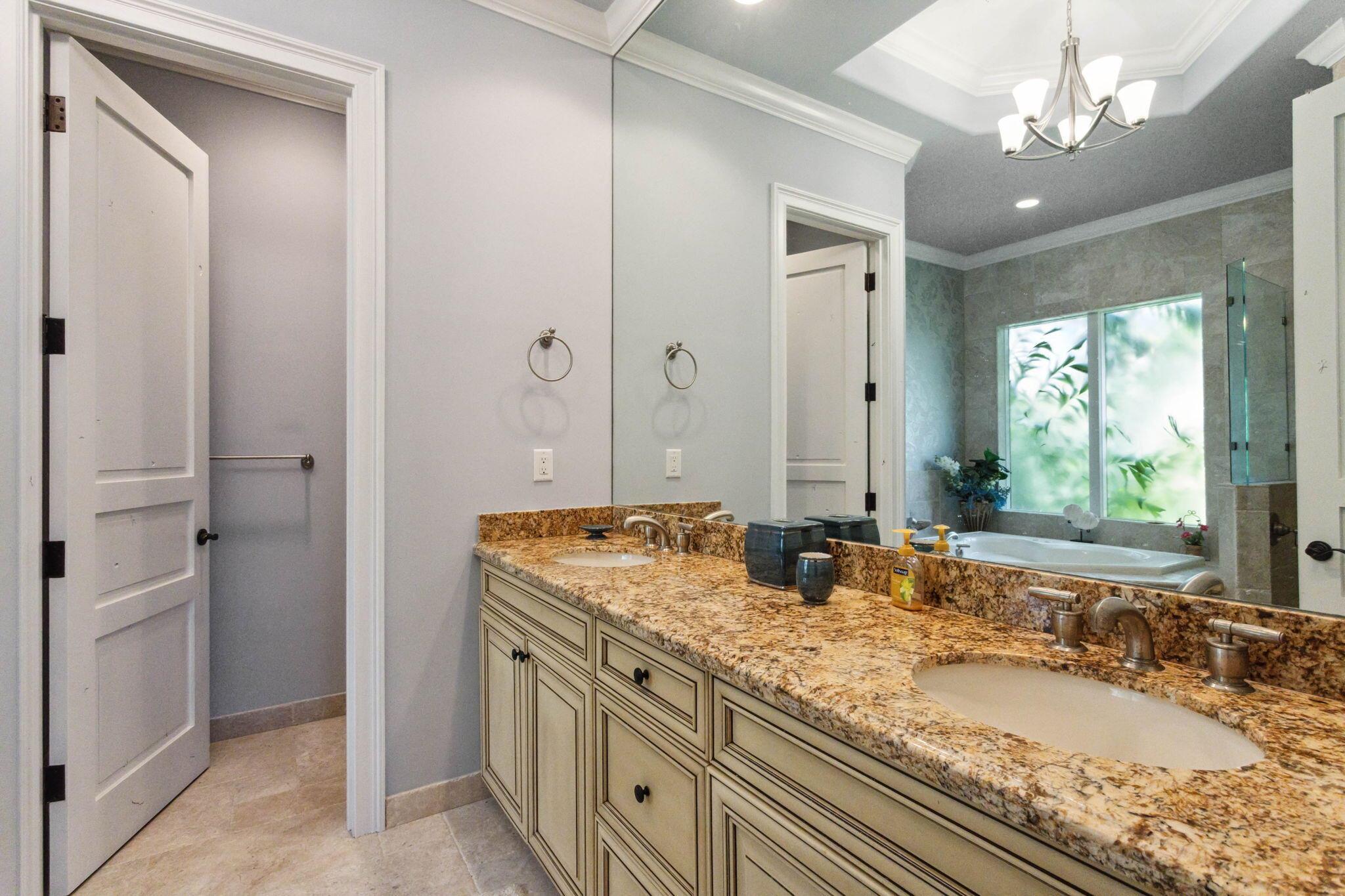 3870 NE 31st Ave Lighthouse Point, FL 33064