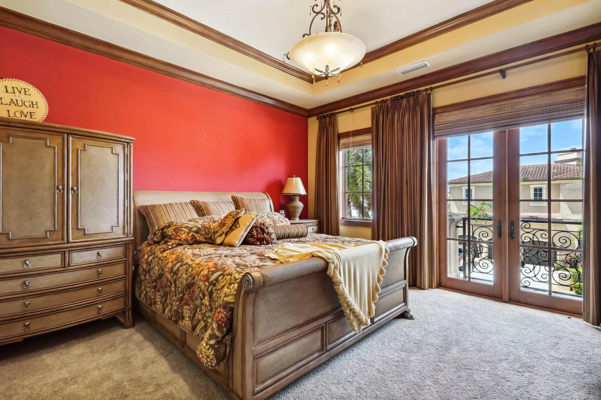 3870 NE 31st Ave Lighthouse Point, FL 33064