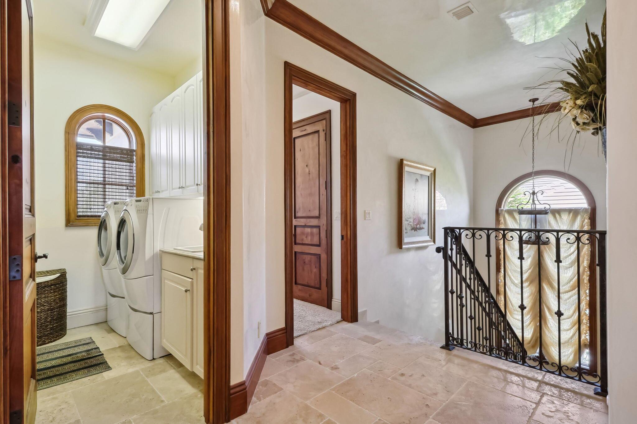 3870 NE 31st Ave Lighthouse Point, FL 33064